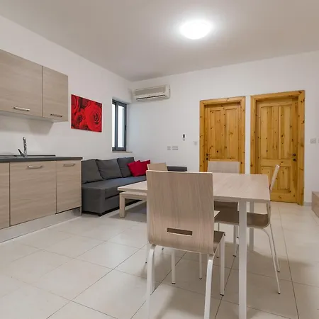 Triq Guze Miceli Apartament