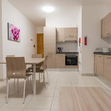 Triq Guze Miceli * Msida
